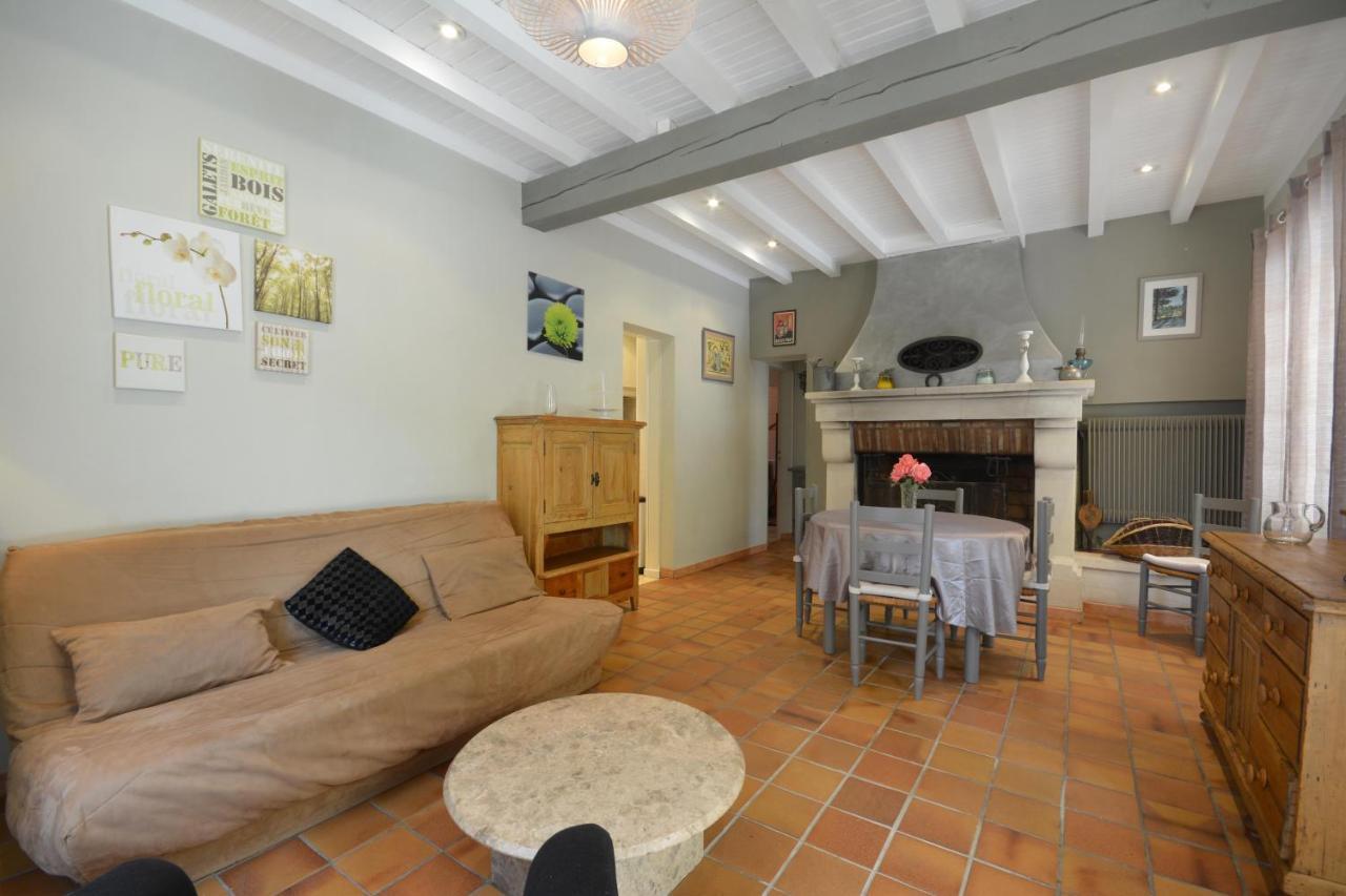 Les Mazets De La Reine Pedauque Villa Paradou Bagian luar foto